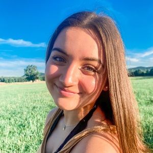 Meet your Posher, Jenna